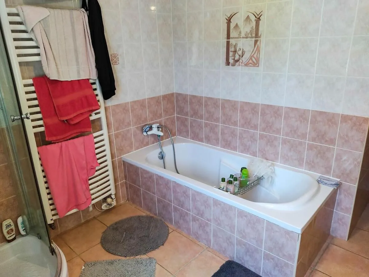 Maison 120M2 Terrain De 700M2 Cloture Mirabeau  France